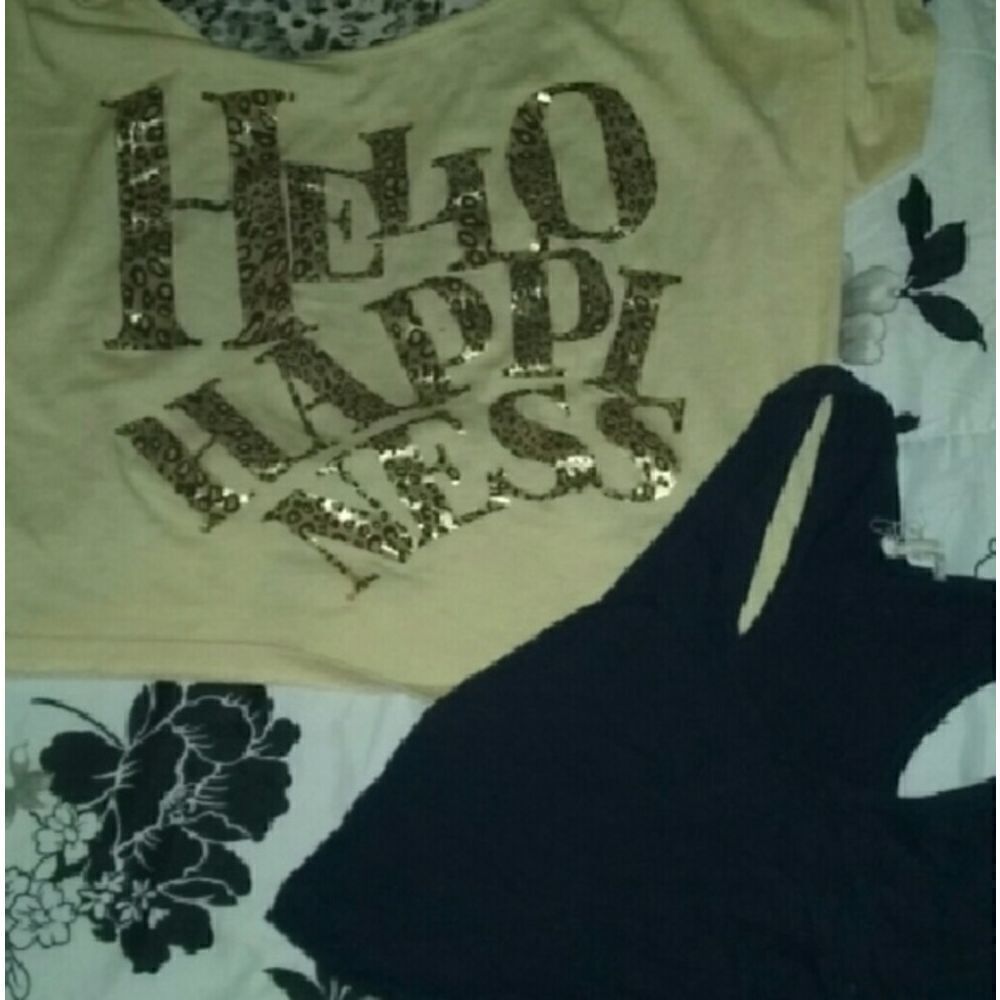 Sale Ends On Xmas For Cheetah. Or Longsleeve Crop top  - Picture 4 of 4